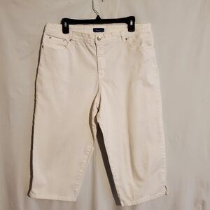 KIM ROGERS CROPPED CAPRIS